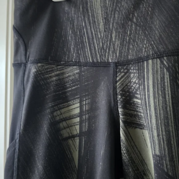 Lululemon Fresh Mesh Run Crop Leggings Sz4 Wind Chill Fatigue Green Blck Pockets - Picture 12 of 16